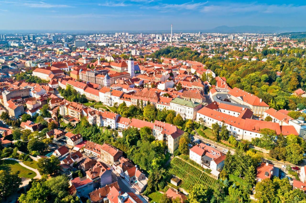 Black 49 Zagreb Exteriör bild